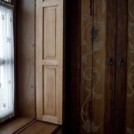 Halasi Pince Panzio 4* Villány