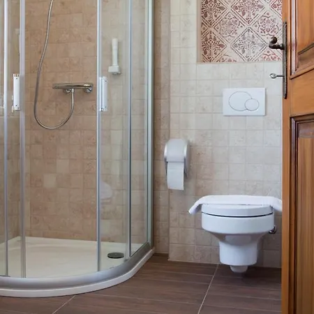 Halasi Pince Panzio 4* Villány