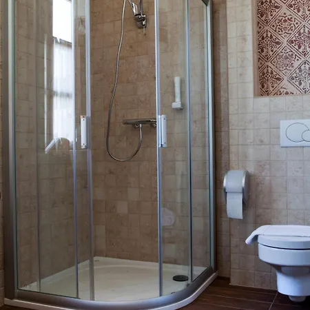 Halasi Pince Panzio فندق مبيت وإفطار